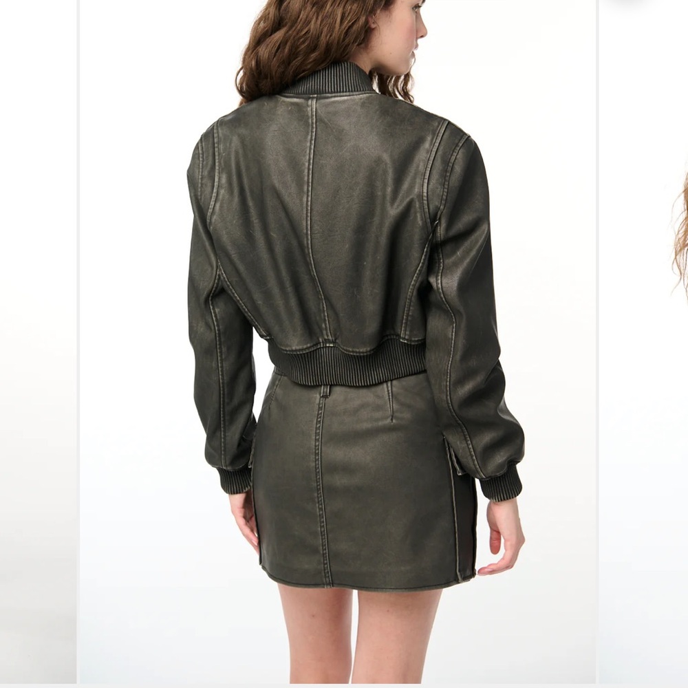 Blanknyc faux leather crop Black On Track Bomber Jacket - Picture 3 of 5